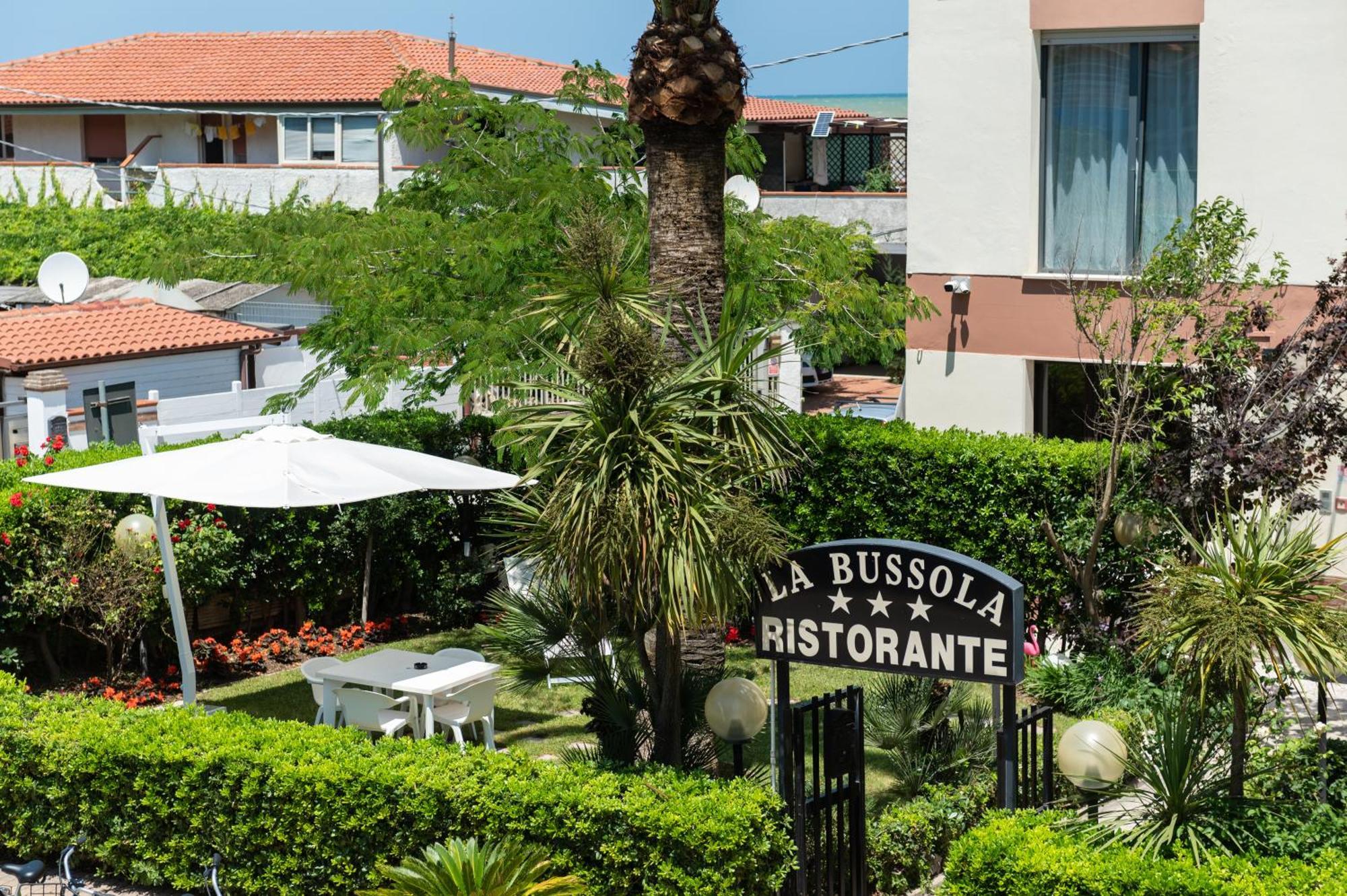 Hotel La Bussola Ortona Eksteriør billede